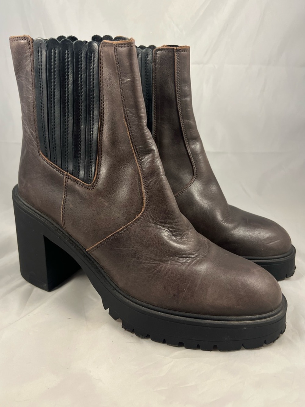 Free People Women’s James Chelsea Boot Brown Leather Side Zip Size 10 Boho